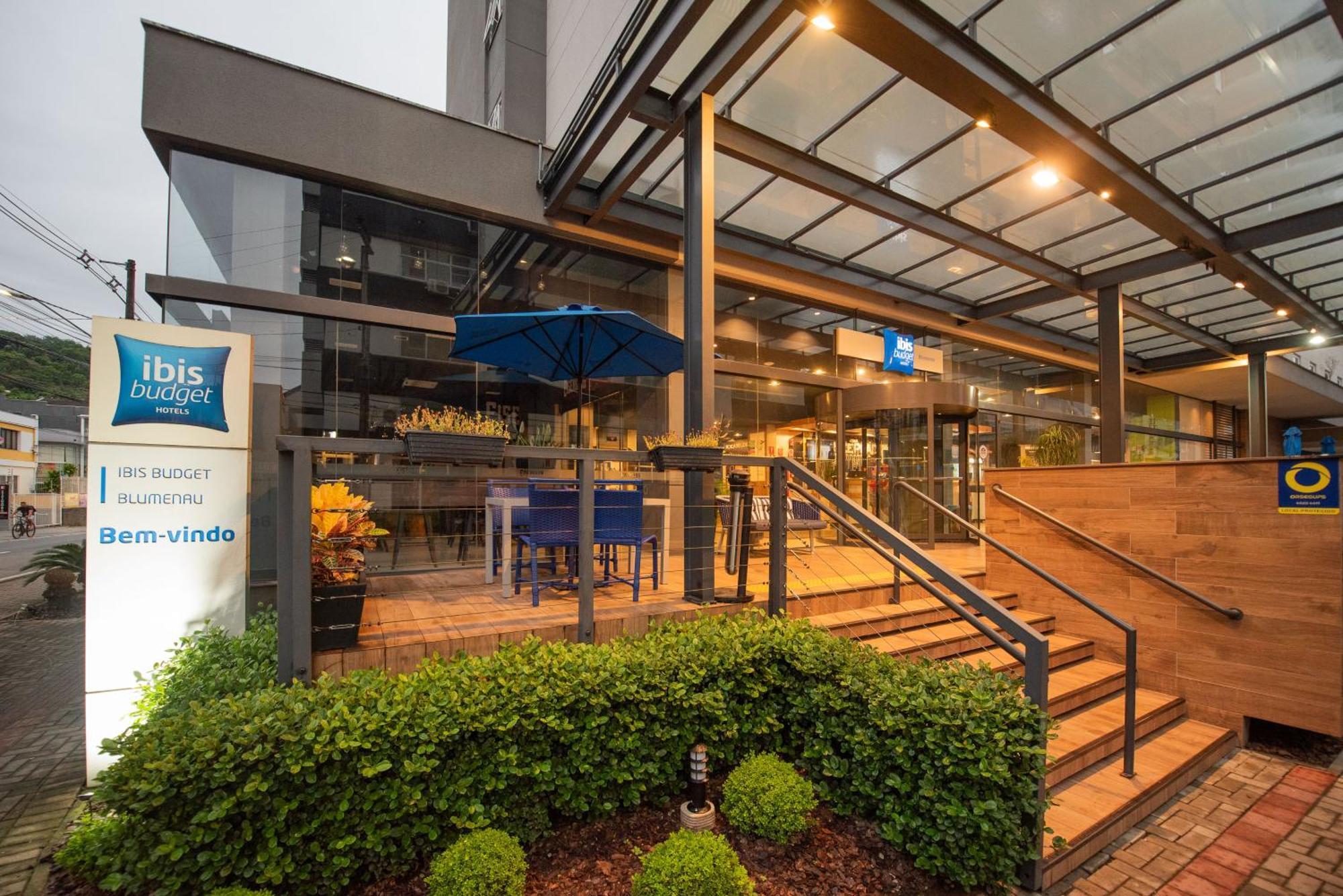 Ibis Budget Blumenau Exterior foto