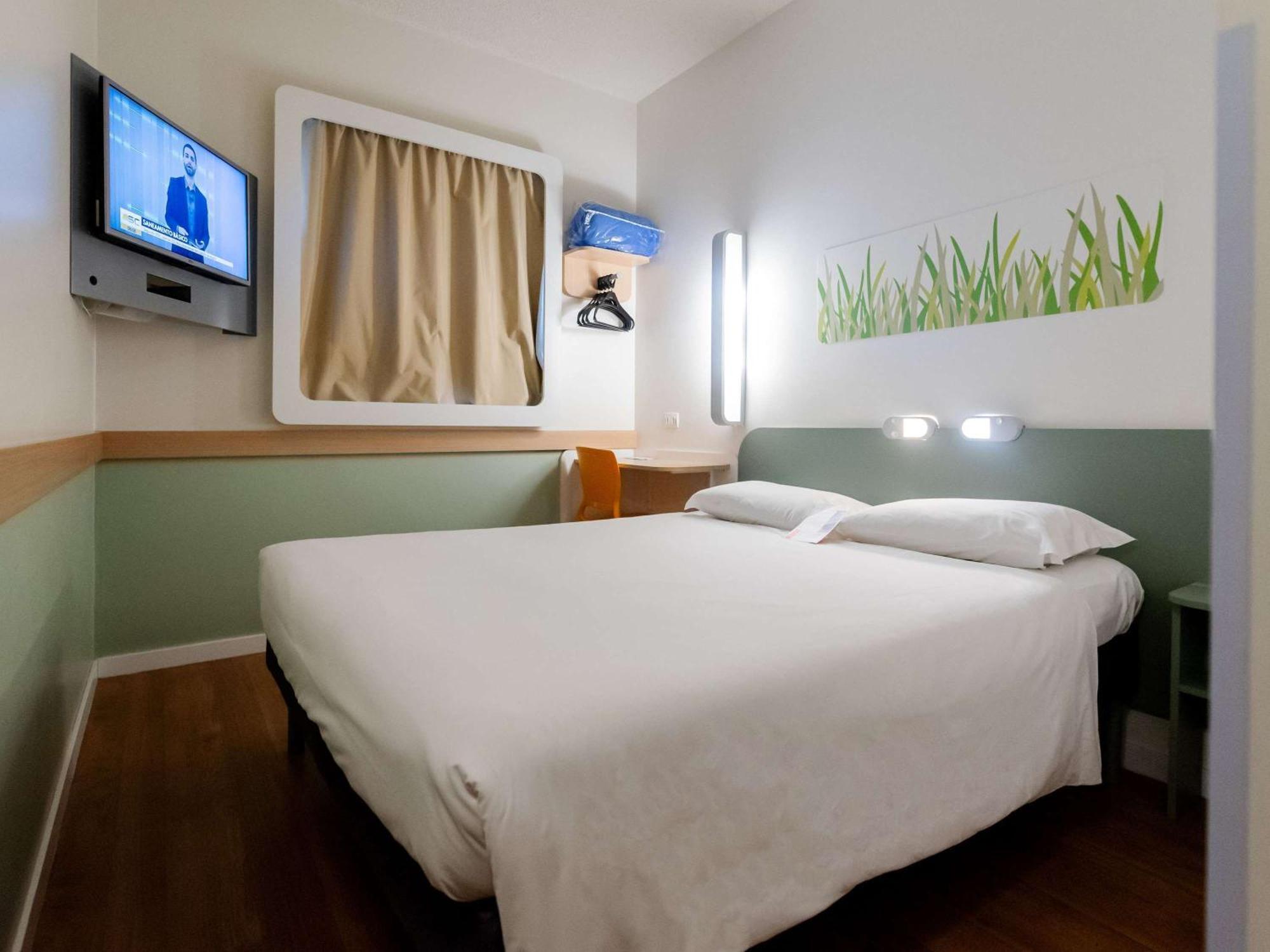 Ibis Budget Blumenau Exterior foto